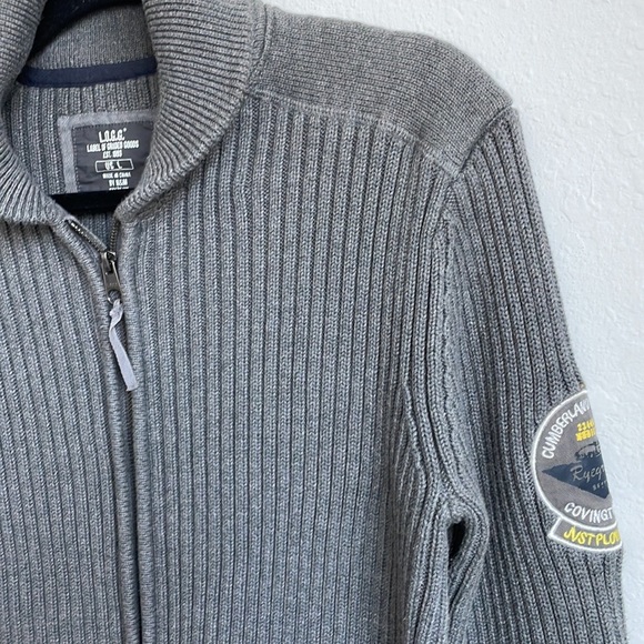 H & M Sweater - Picture 6 of 14